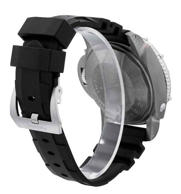 Panerai Luminor Submersible PAM00194 Image 3